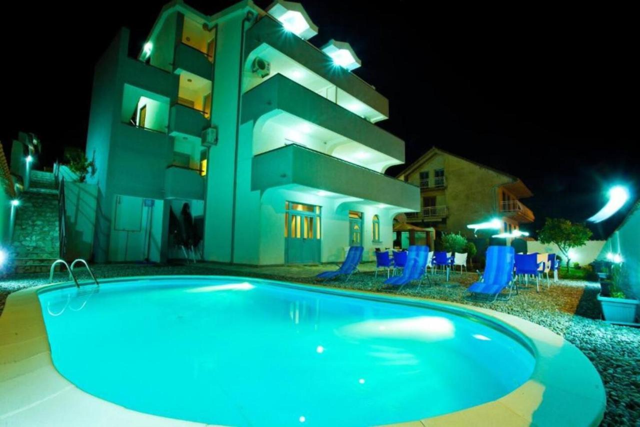 Gemma di Cattaro Apartments Esterno foto